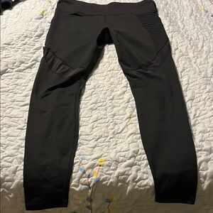 Fabletics women’s Black Leggings.